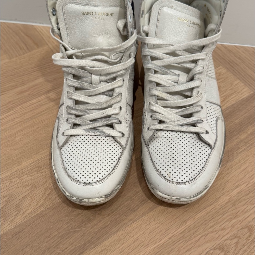 SAINT LAURENT
Calfskin Perforated Court Classic SL/10H High Top Sneakers - Picture 3 of 7